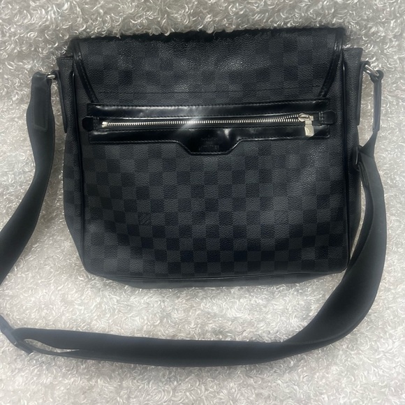 Louis Vuitton Damier Graphite Daniel GM - Picture 5 of 14